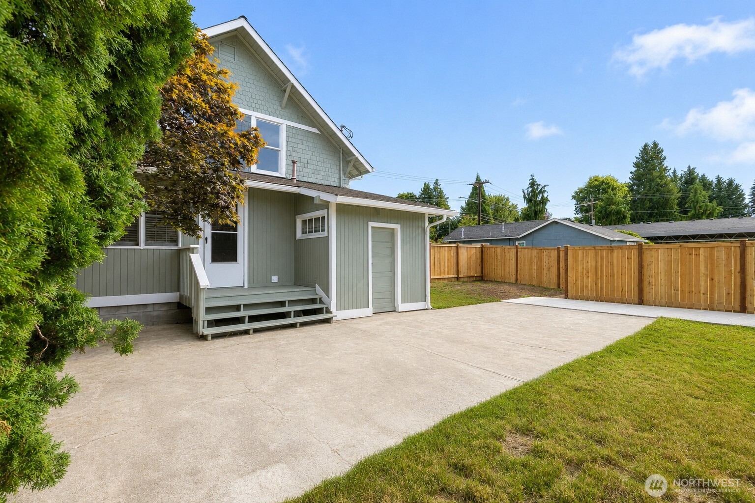 1118 Thompson Street Property Photo 26