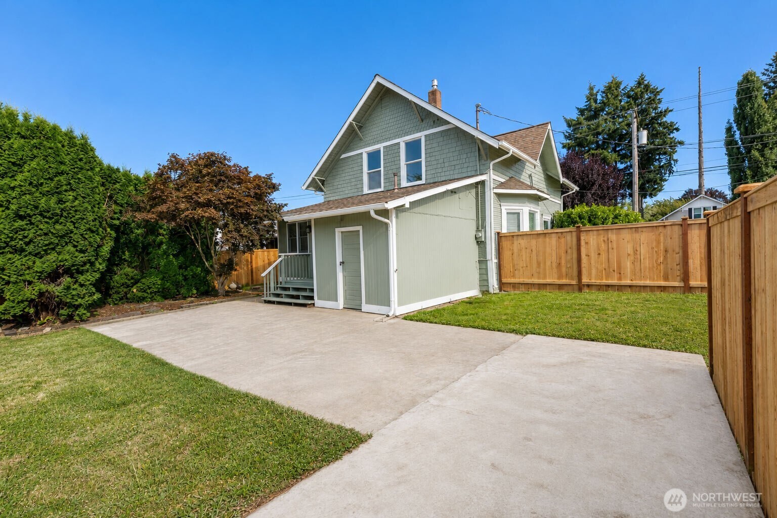 1118 Thompson Street Property Photo 27