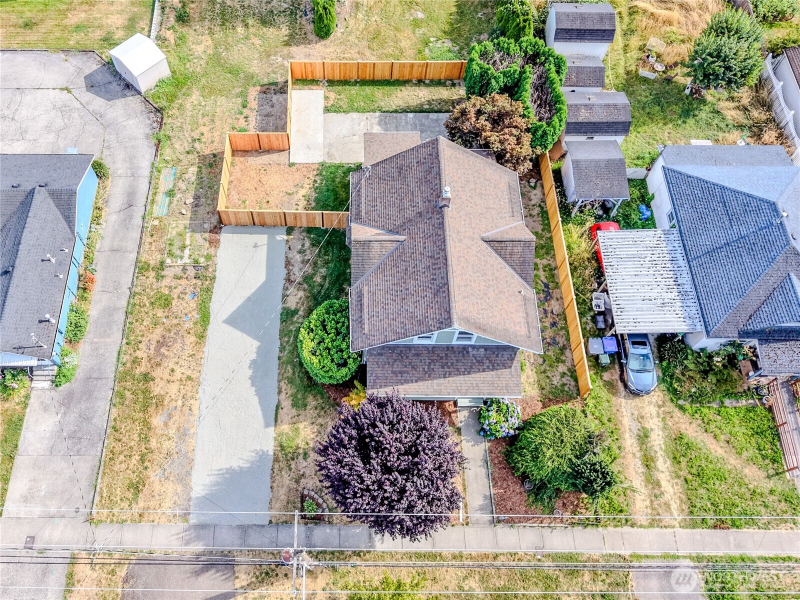 1118 Thompson Street Property Photo 35