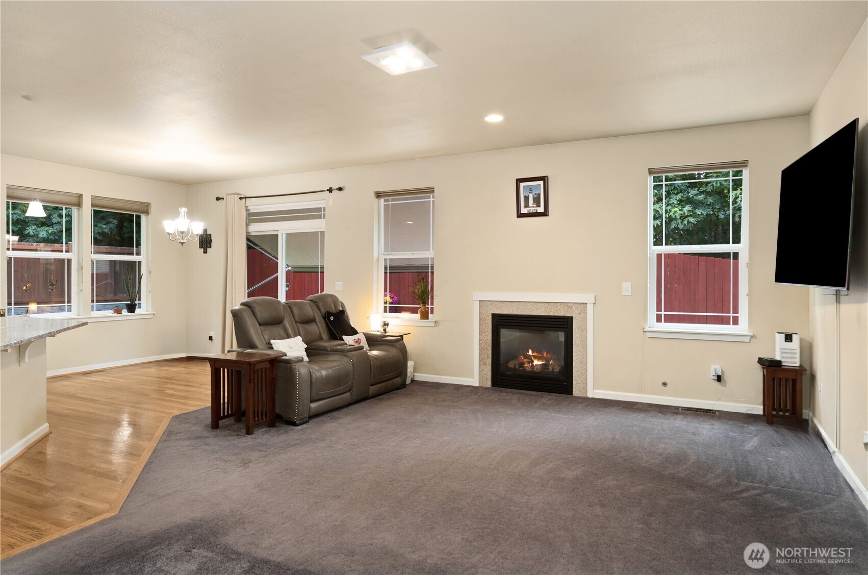 4000 Ne Breakwater Court Property Photo 11
