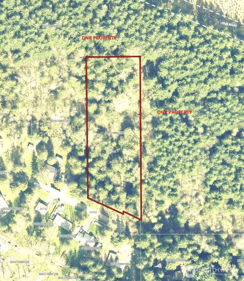 24215 4th Place Property Photo 1