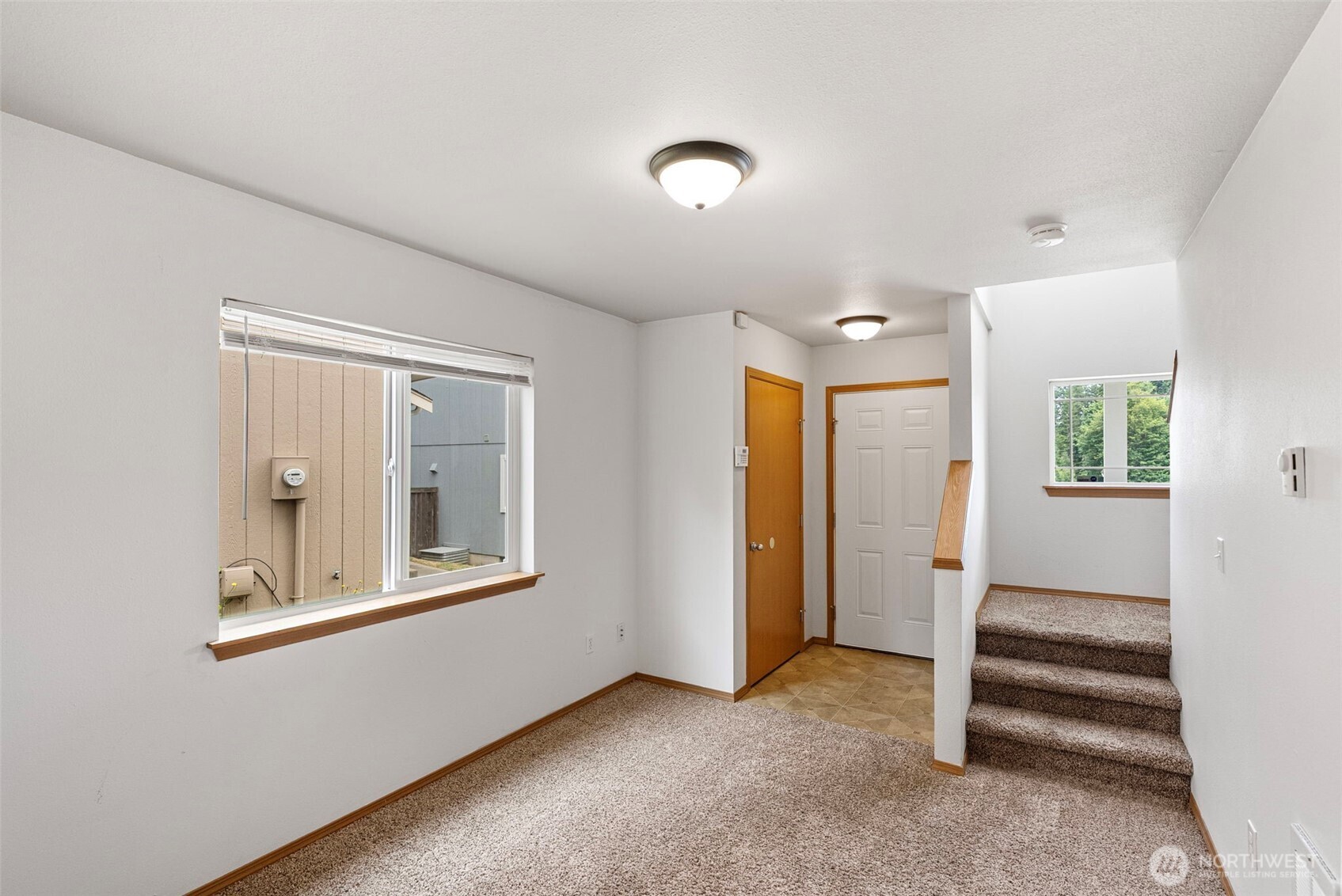 4909 Bowwood Circle Property Photo 4