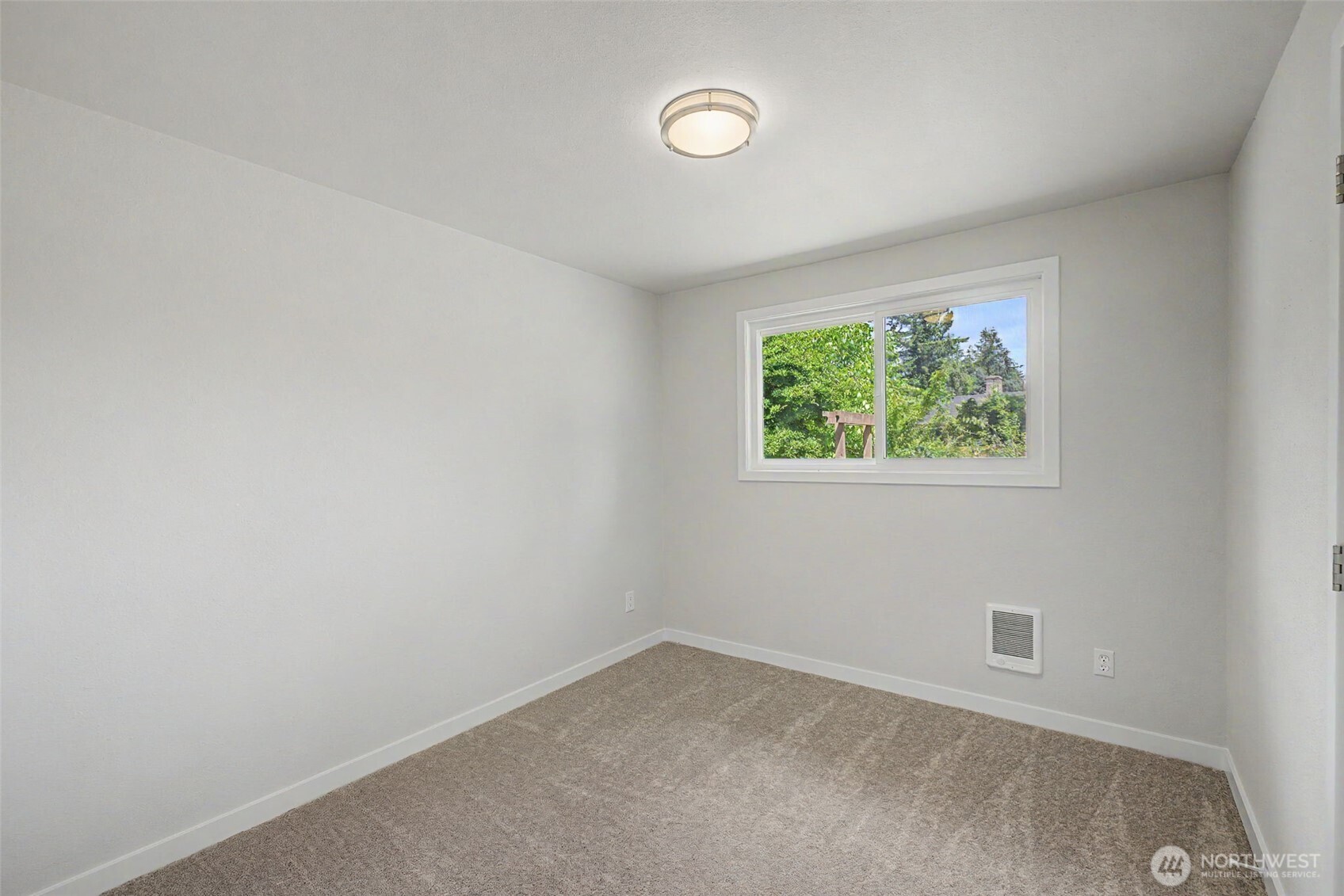 1011 Calkin Place Property Photo 16