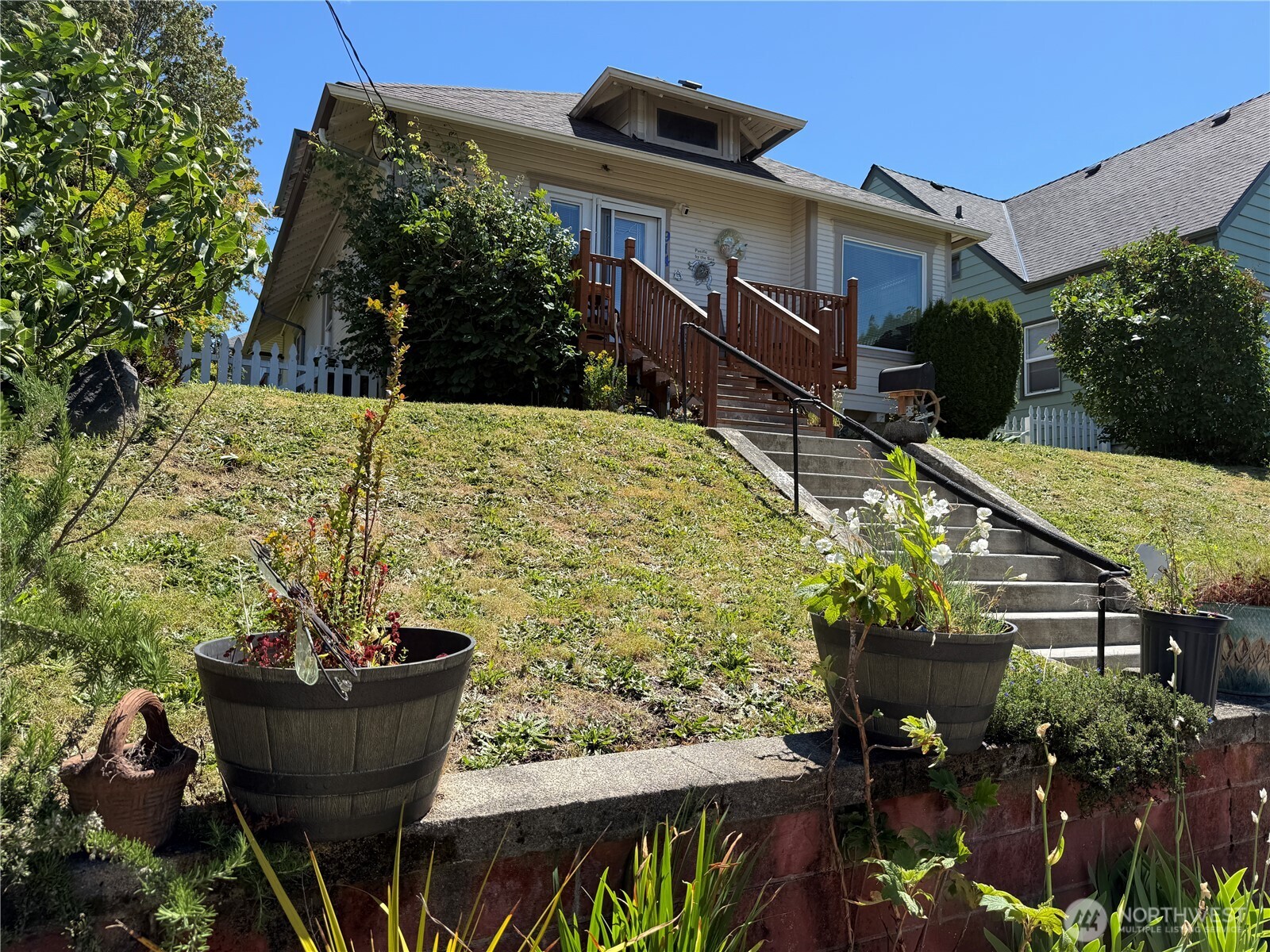 914 Pacific Avenue Property Photo 1