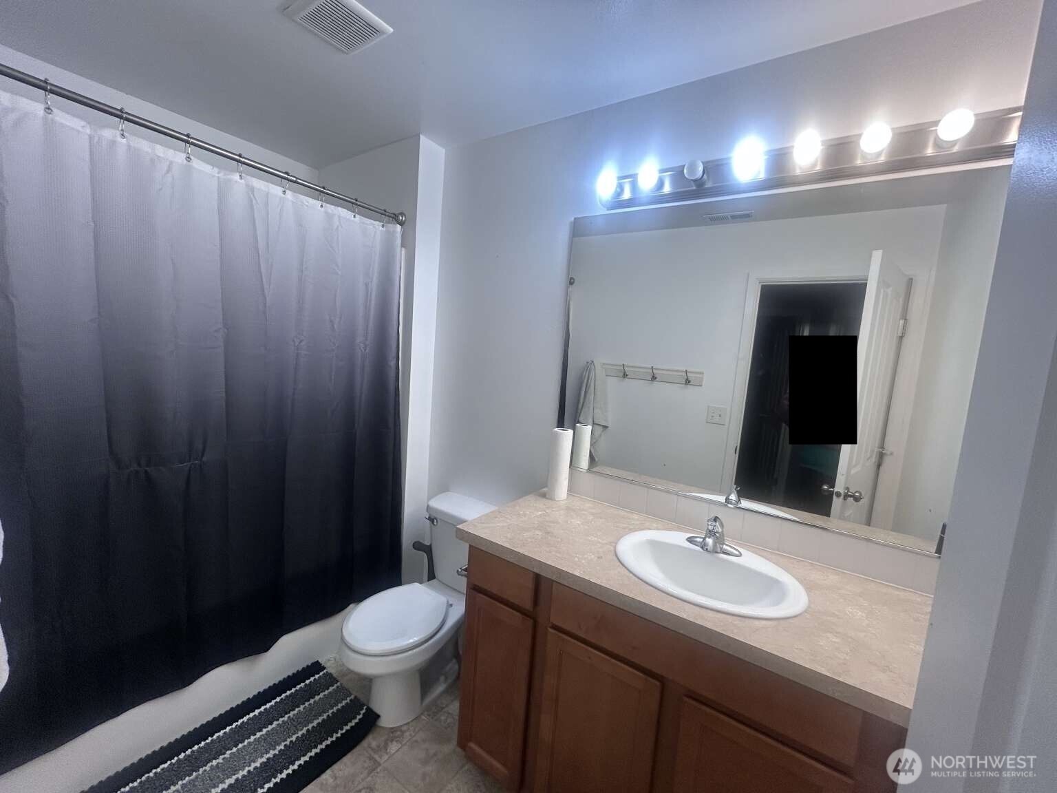 437 20th Street Property Photo 9