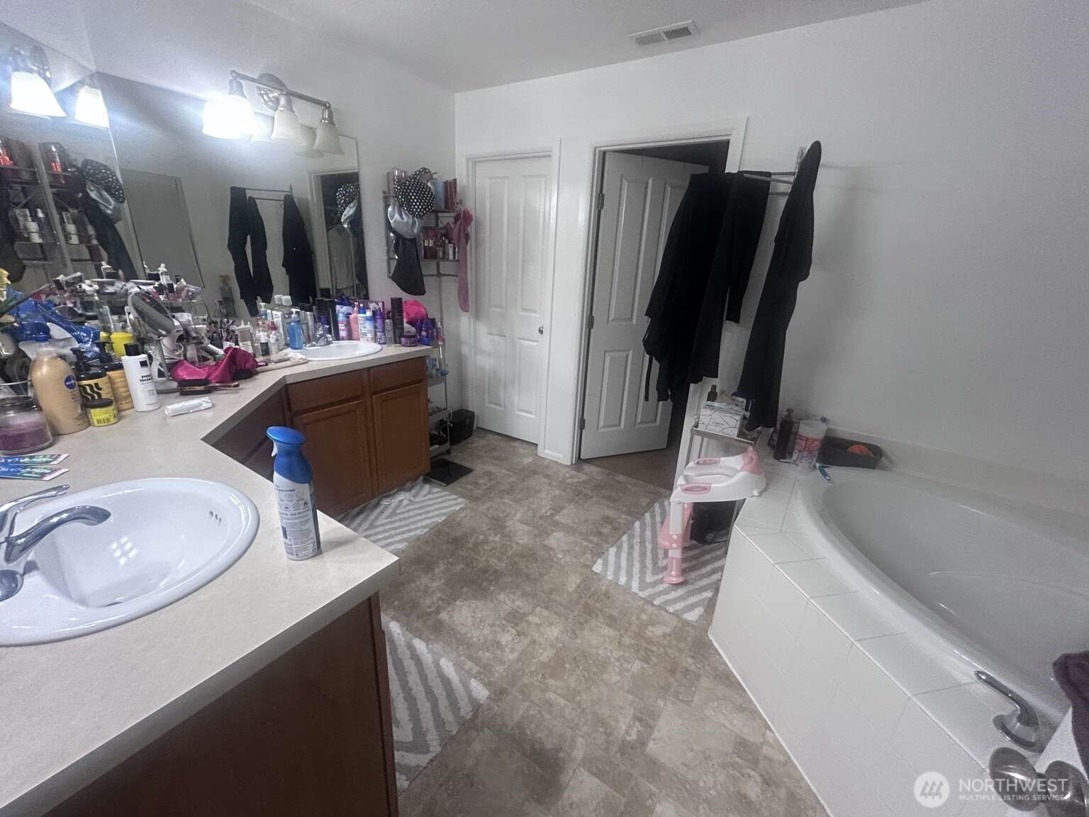 437 20th Street Property Photo 12