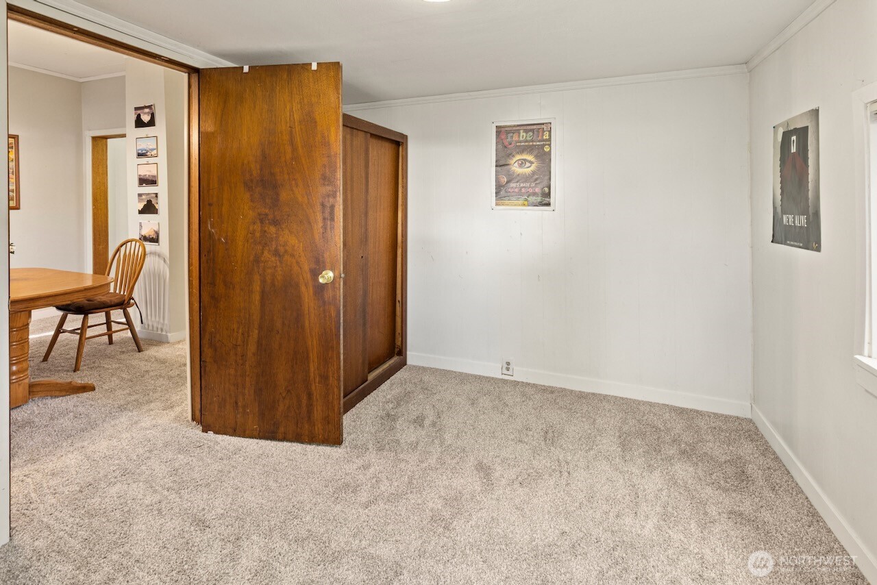 309 N Elliott Street Property Photo 19