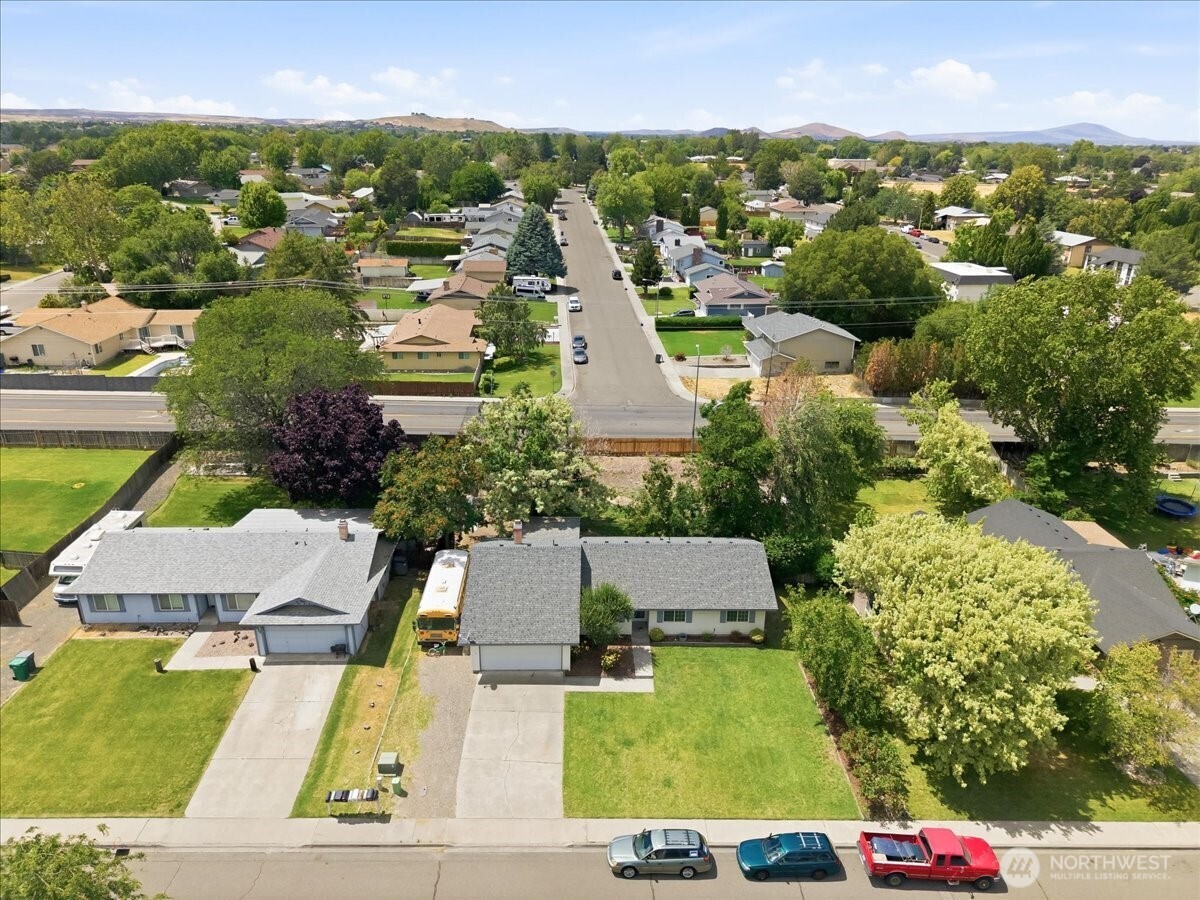 1516 S Olympia Place Property Photo 8