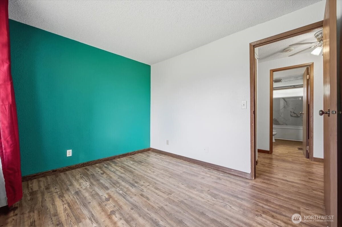 1516 S Olympia Place Property Photo 12