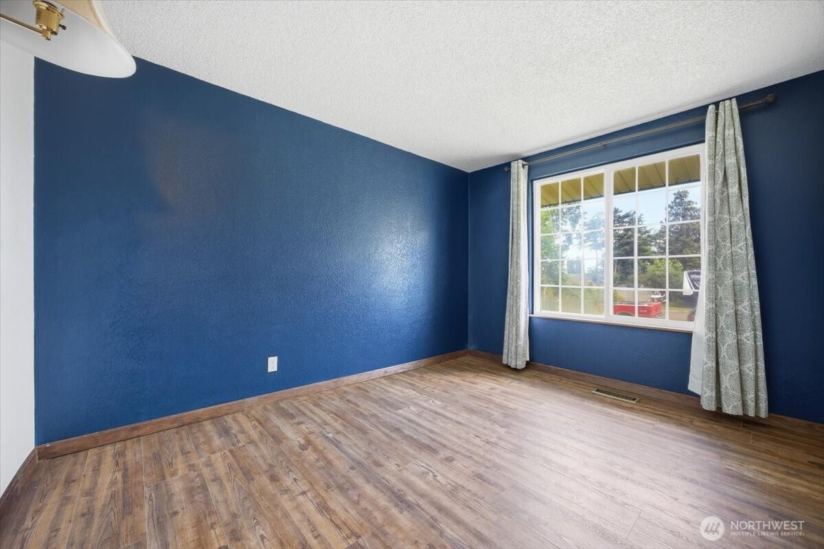1516 S Olympia Place Property Photo 13