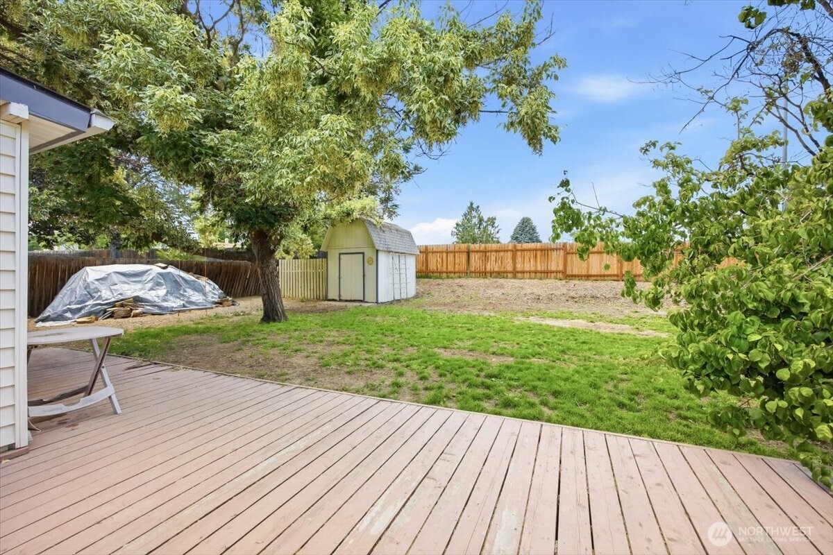 1516 S Olympia Place Property Photo 18
