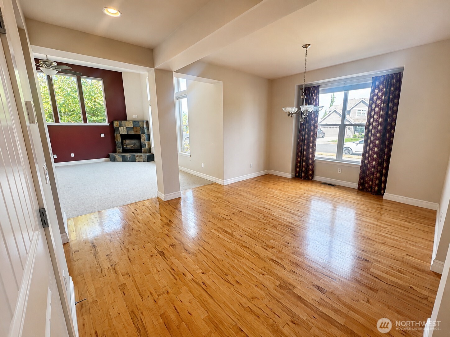 875 N Park Street Property Photo 7