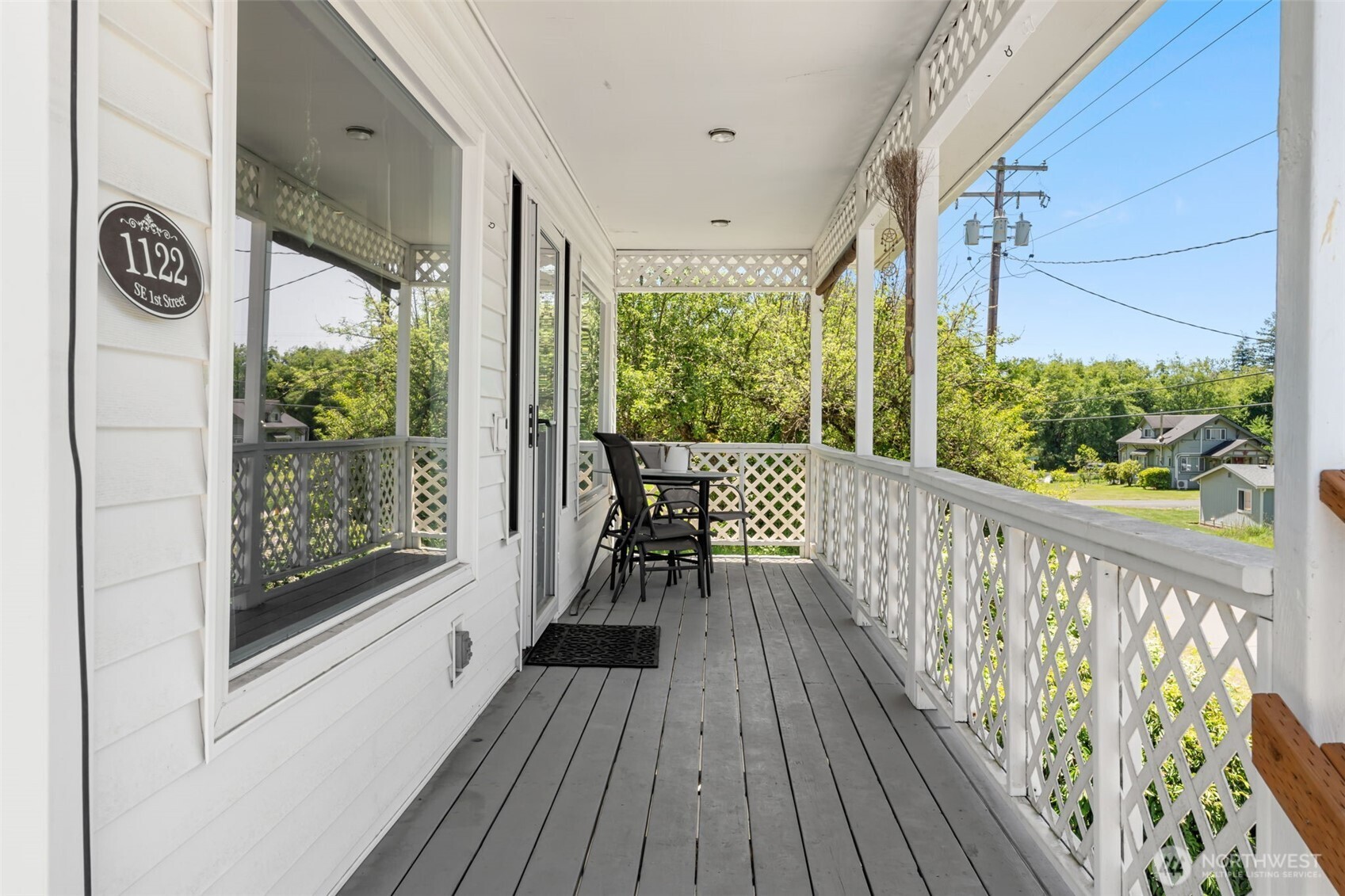 1122 Se 1st Street Property Photo 6
