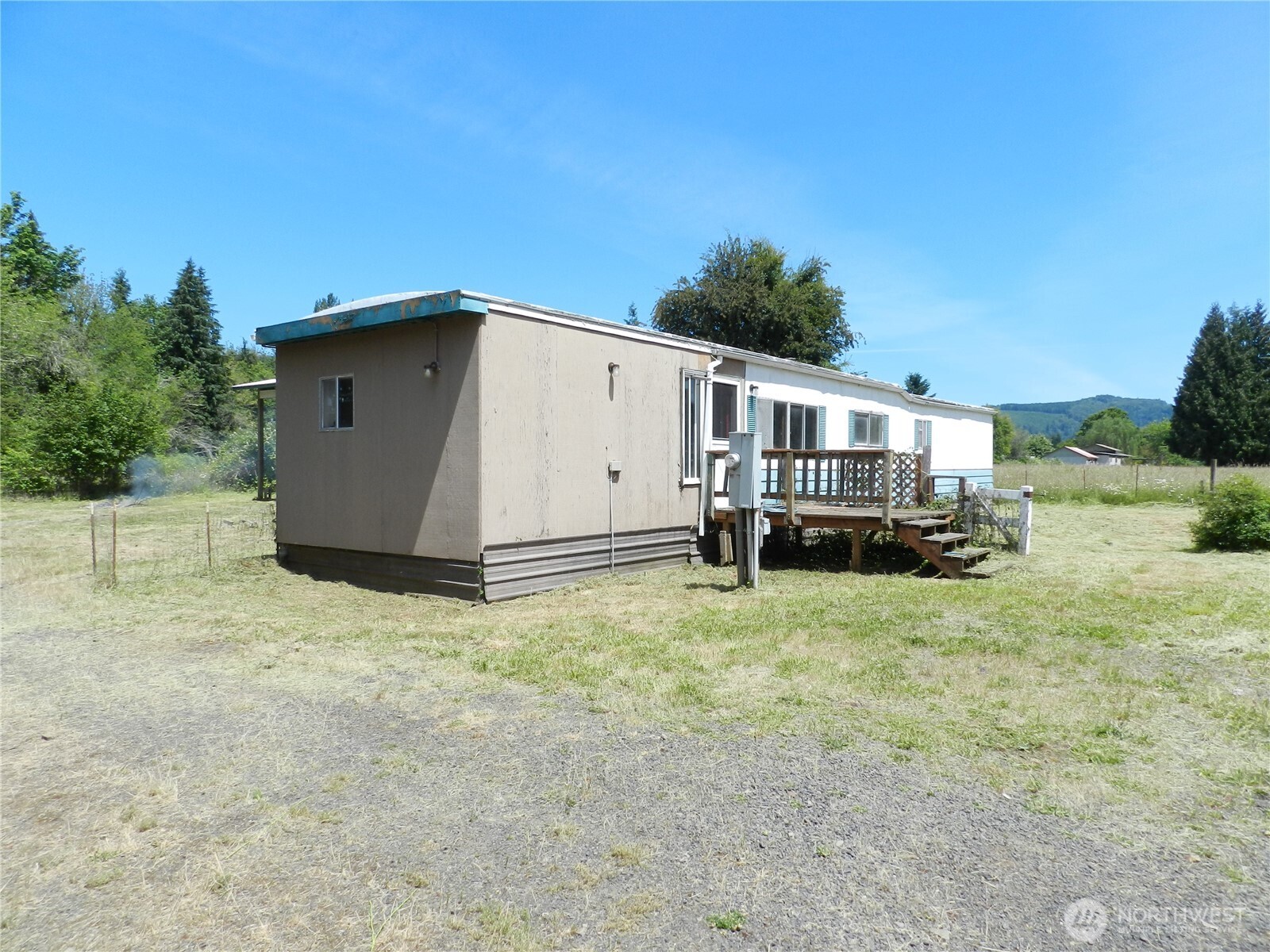 146 Damron Road Property Photo 2