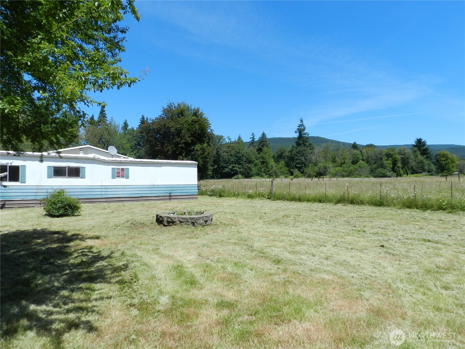 146 Damron Road Property Photo 5