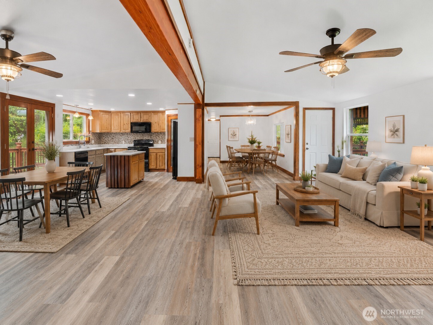 5450 Us Highway 101 Property Photo 7