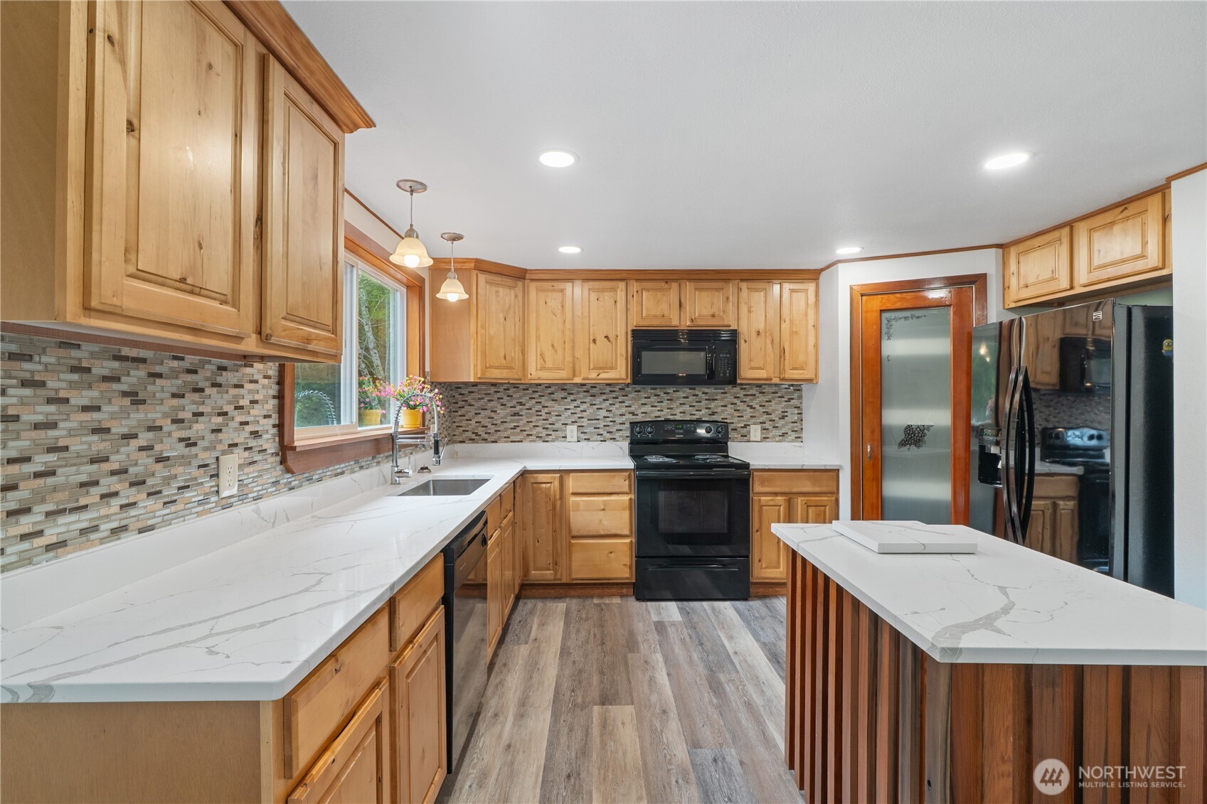5450 Us Highway 101 Property Photo 10