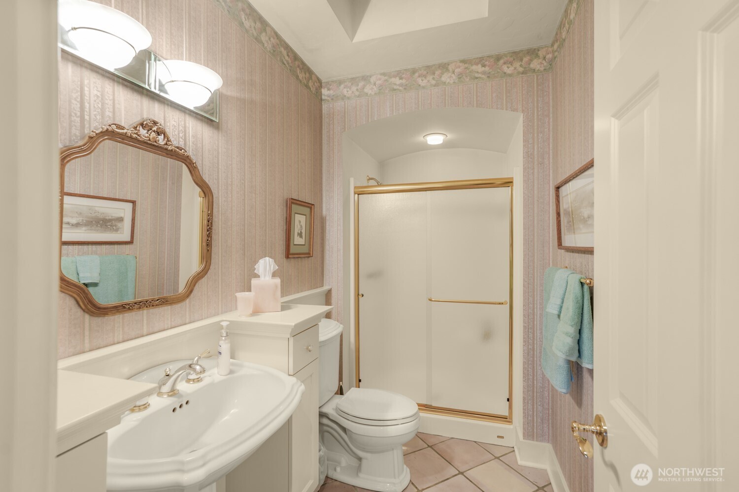 211 Alderwood Drive Property Photo 13