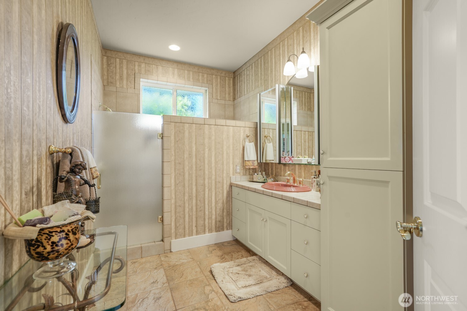 211 Alderwood Drive Property Photo 18