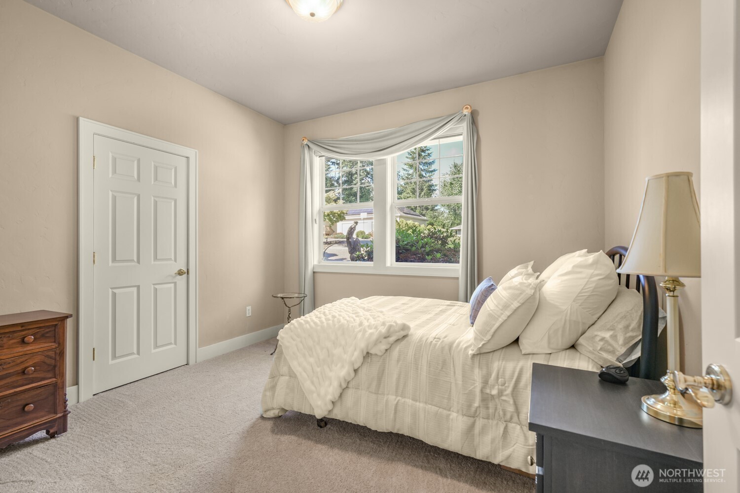 211 Alderwood Drive Property Photo 22