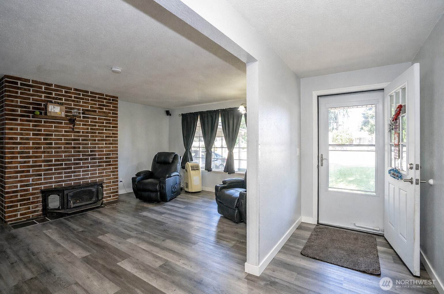 438 174th Street Property Photo 3