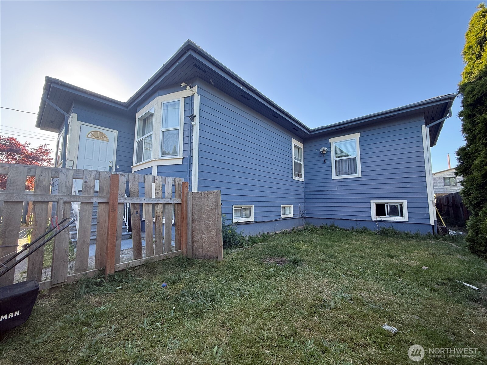 3926 S Warsaw Street Property Photo 1