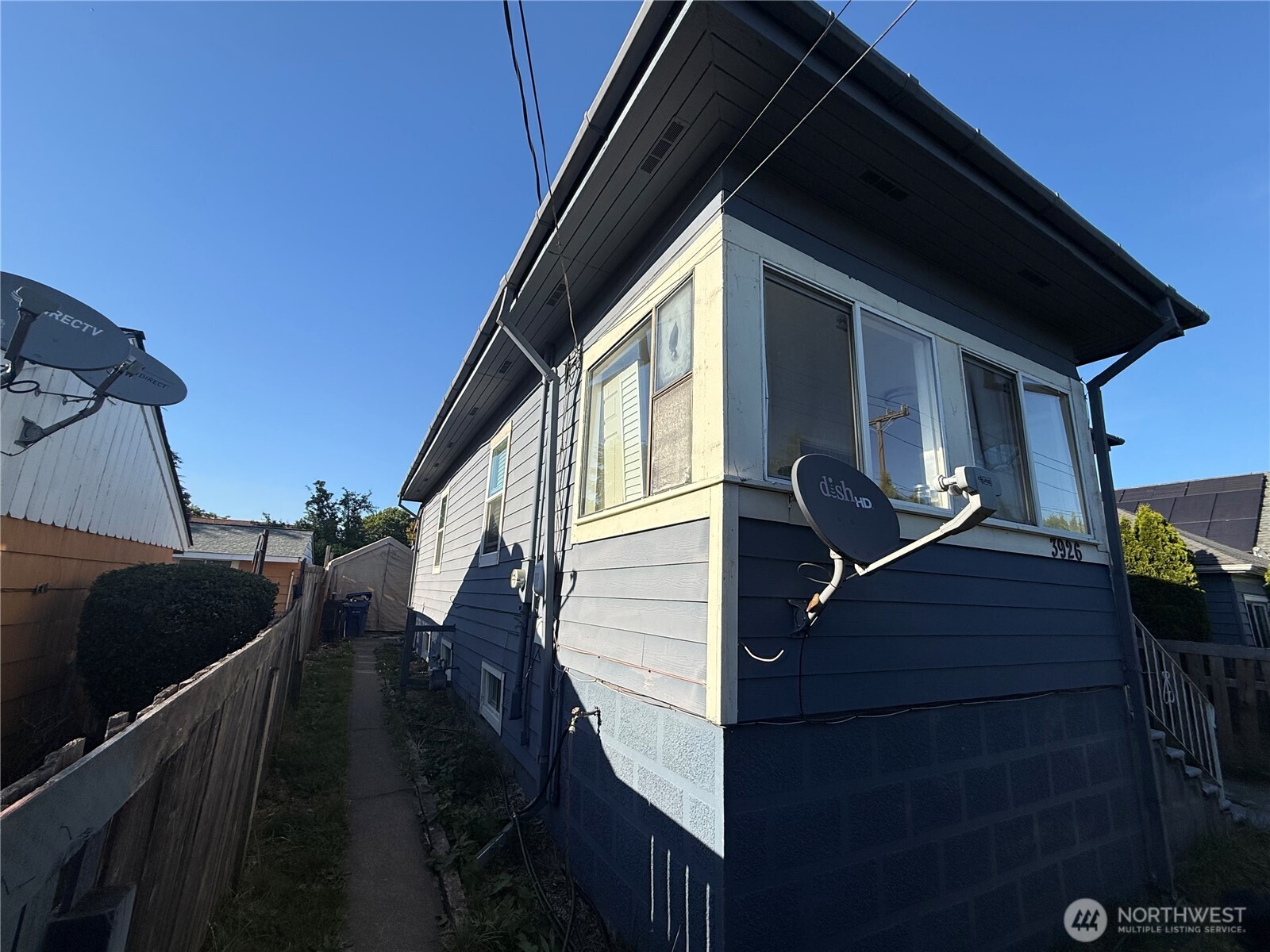 3926 S Warsaw Street Property Photo 6