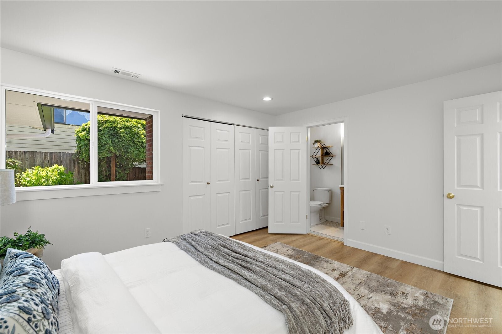 18226 62nd Avenue Property Photo 24
