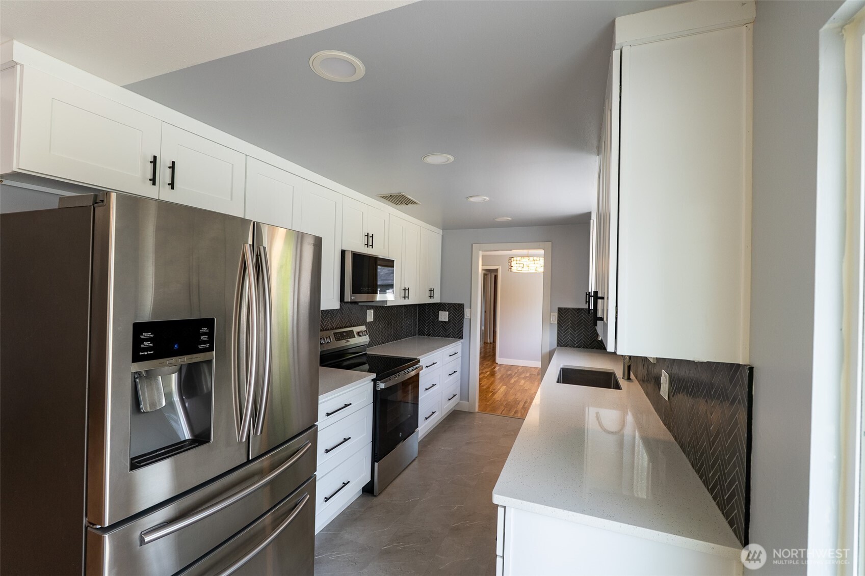 3 Fir Glen Drive Property Photo 8