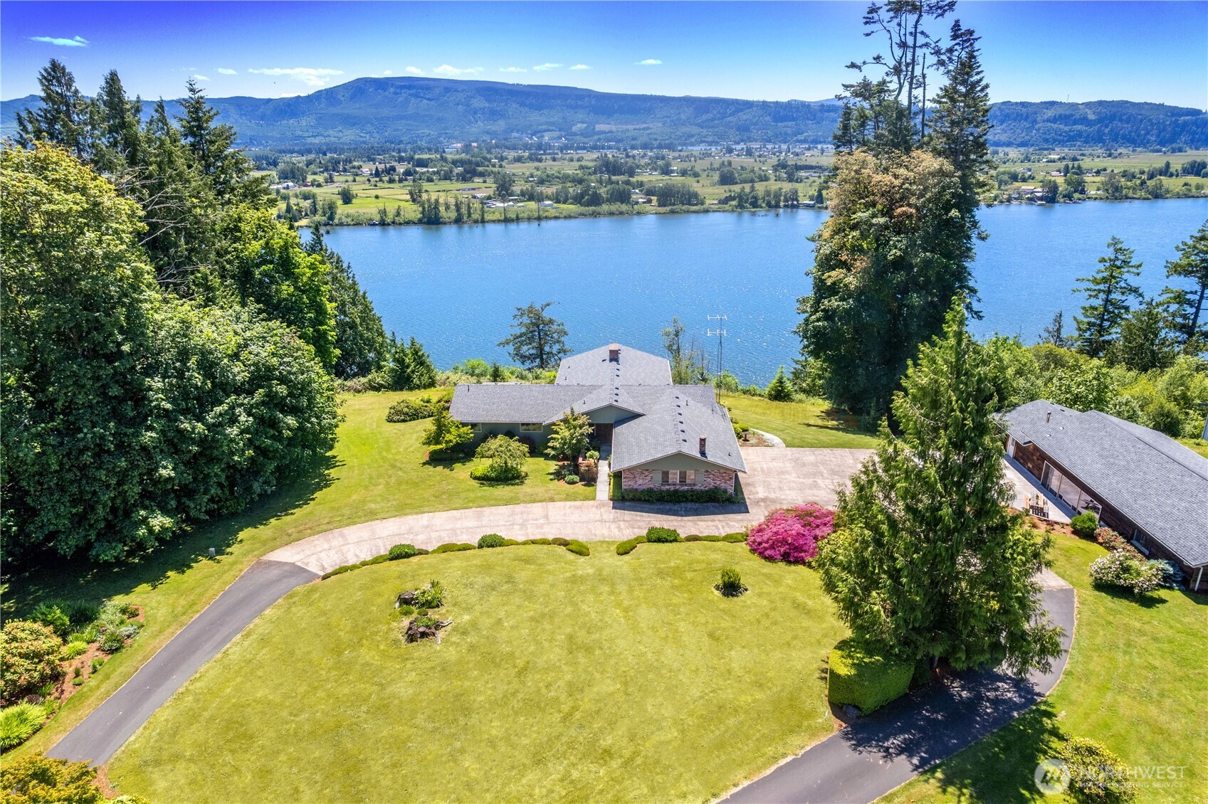 18 Island View Lane Property Photo 2
