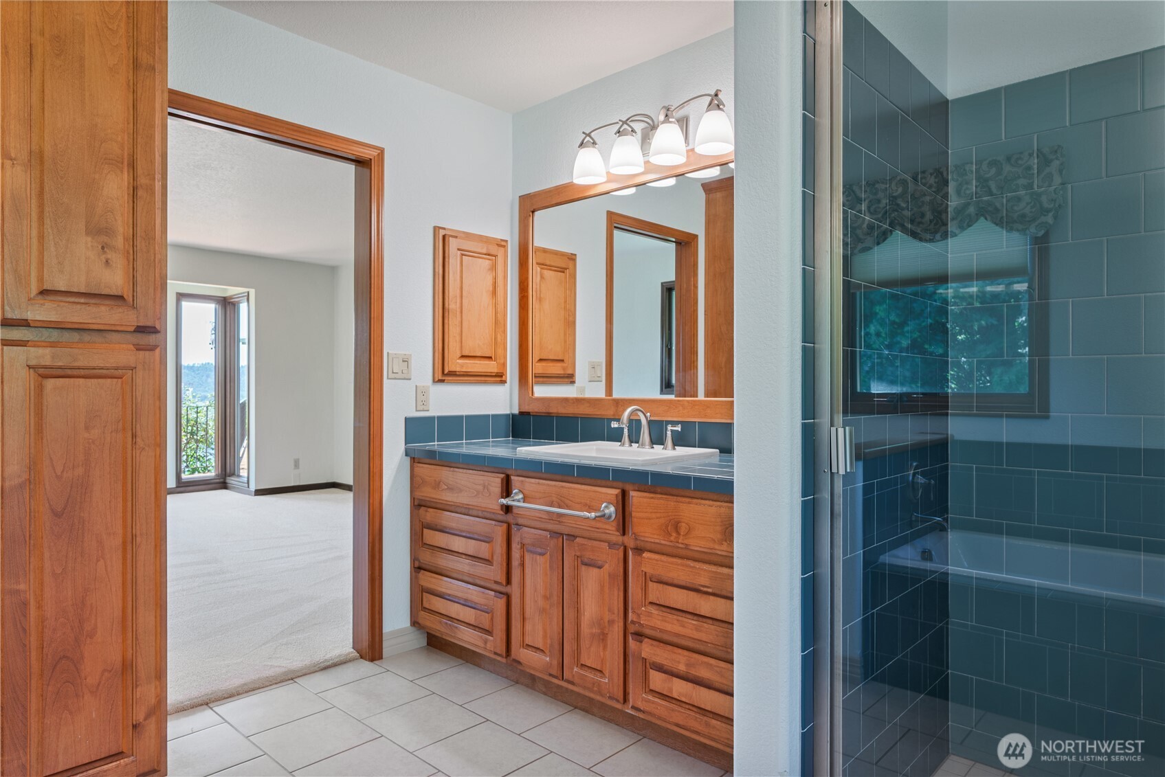 18 Island View Lane Property Photo 15