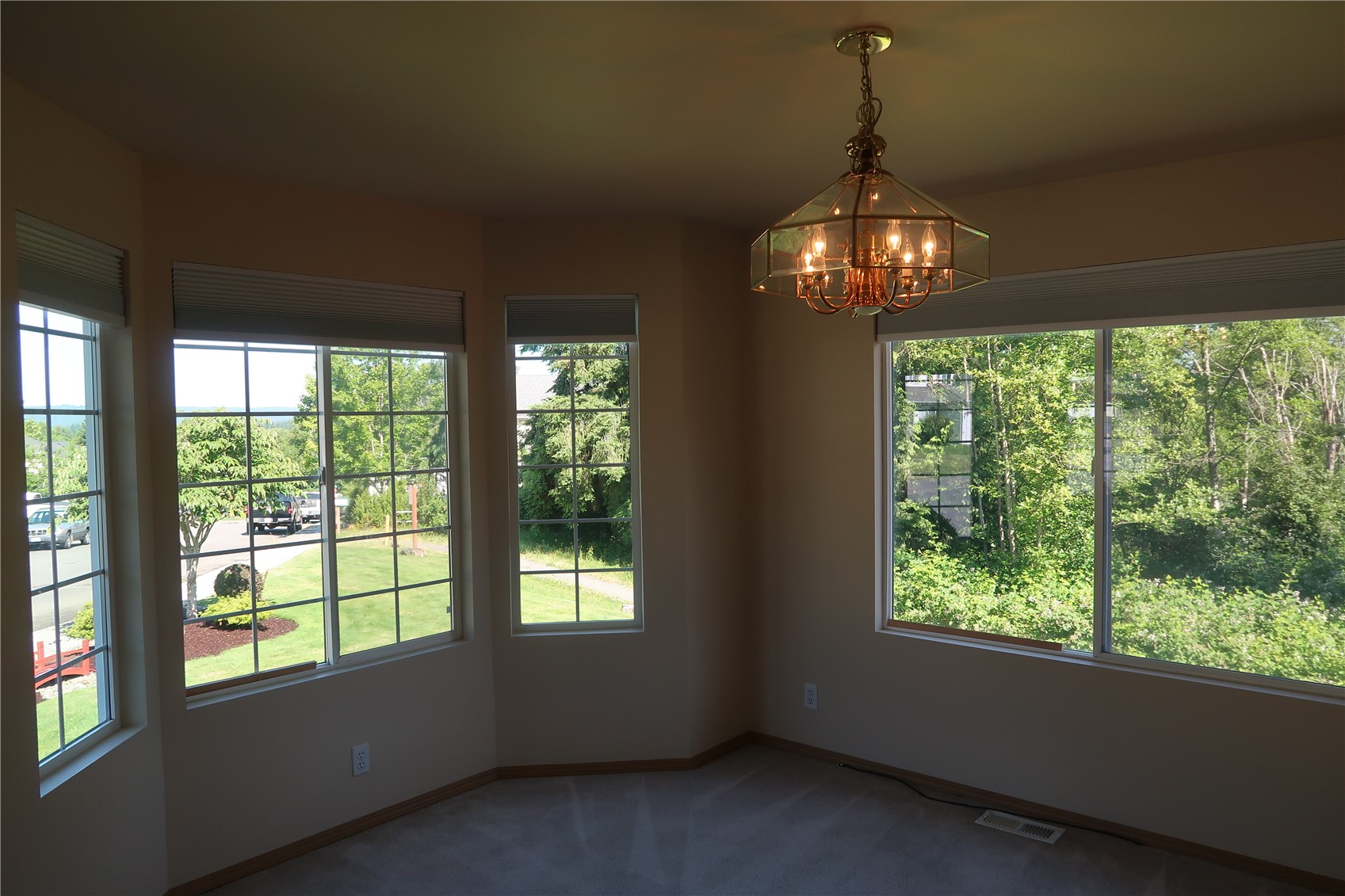 7001 60th Place Property Photo 11