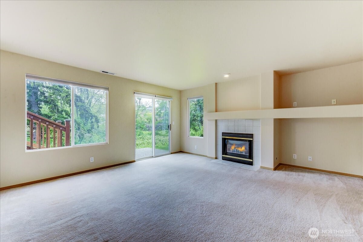 7001 60th Place Property Photo 13