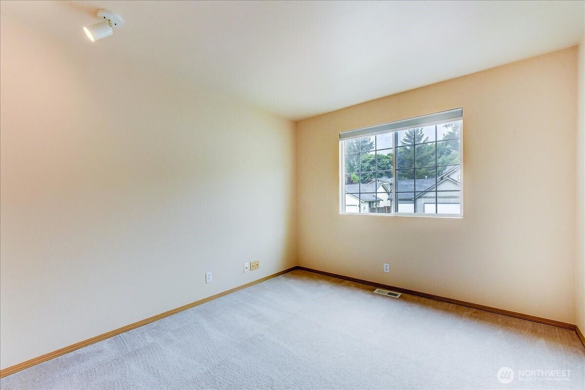 7001 60th Place Property Photo 20