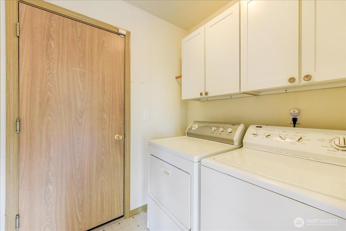 7001 60th Place Property Photo 26