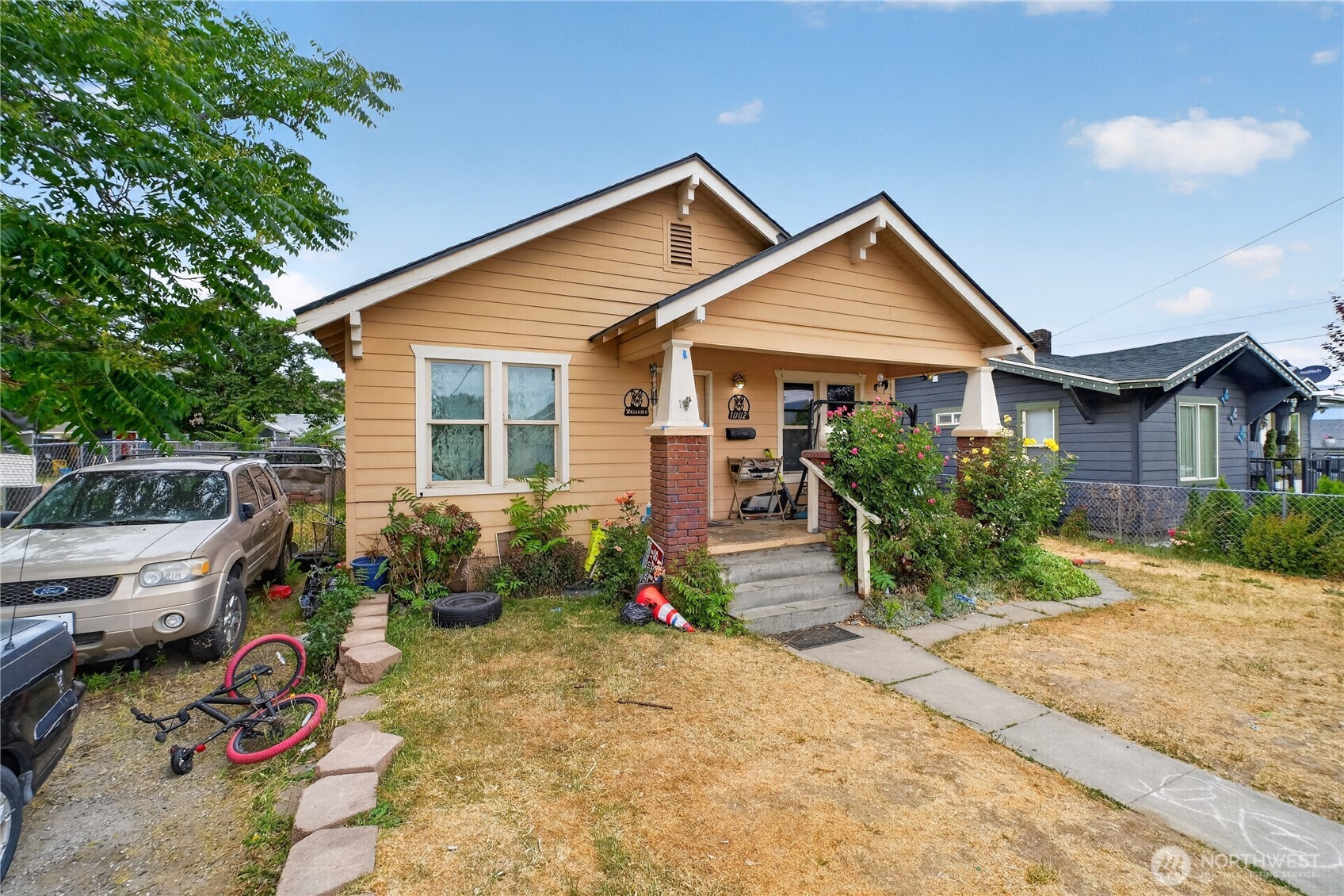 1002 Methow Street Property Photo 2