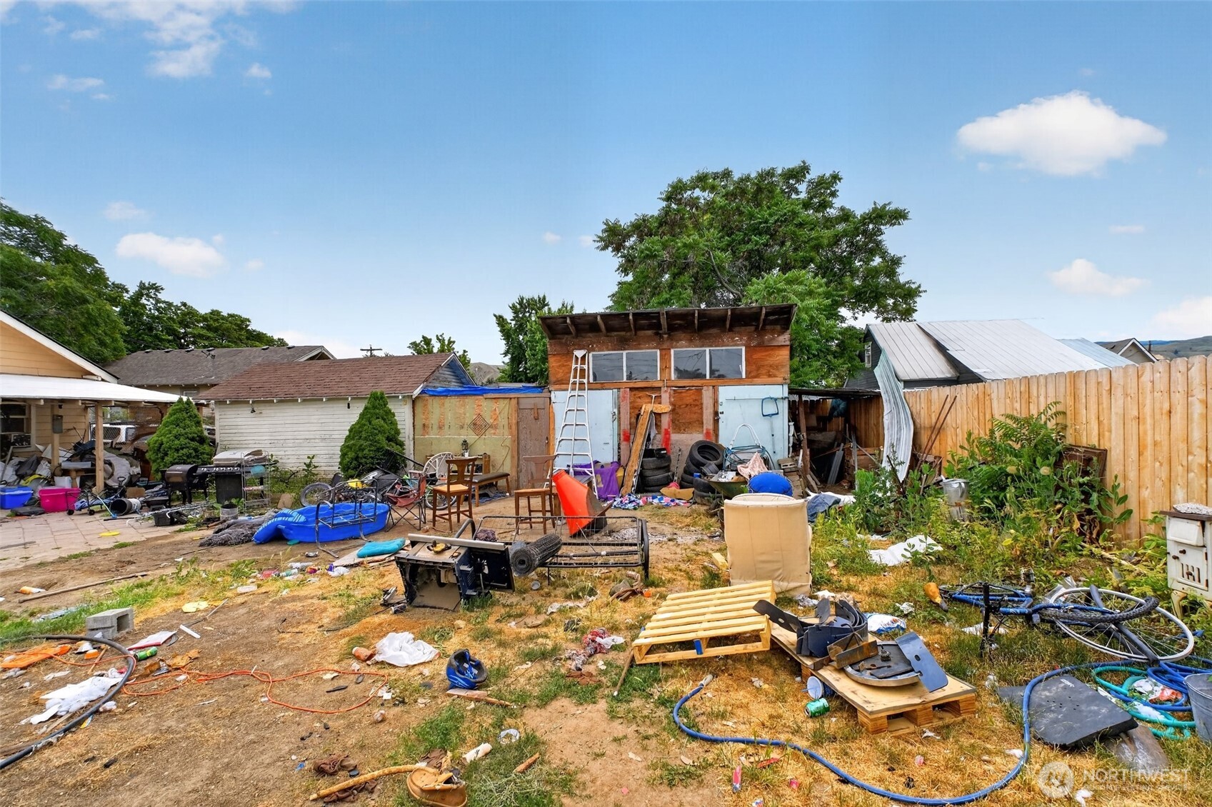 1002 Methow Street Property Photo 7