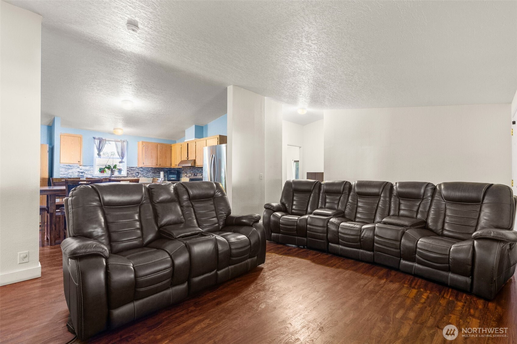 1024 Lincoln Avenue Property Photo 7
