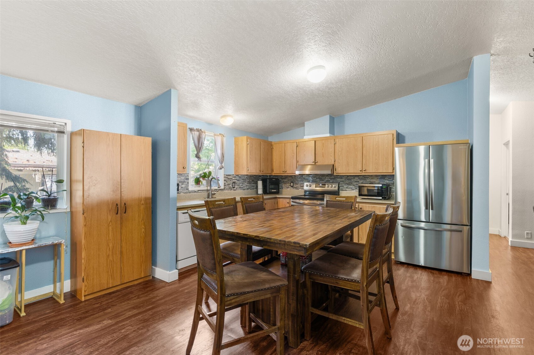 1024 Lincoln Avenue Property Photo 9