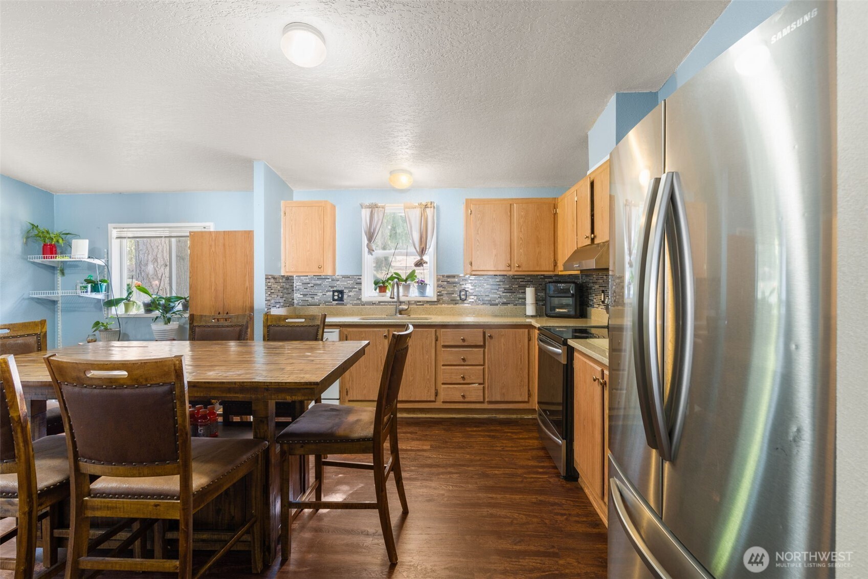 1024 Lincoln Avenue Property Photo 10