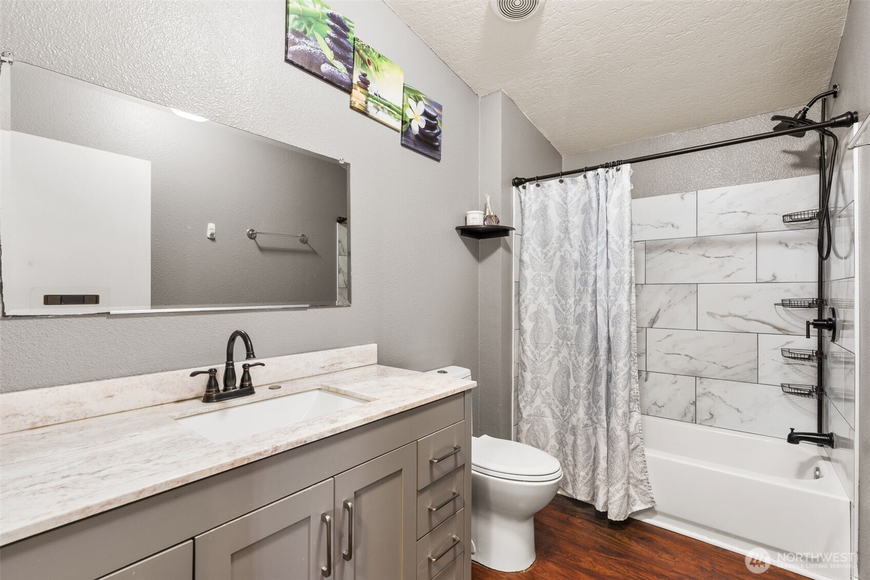 1024 Lincoln Avenue Property Photo 15