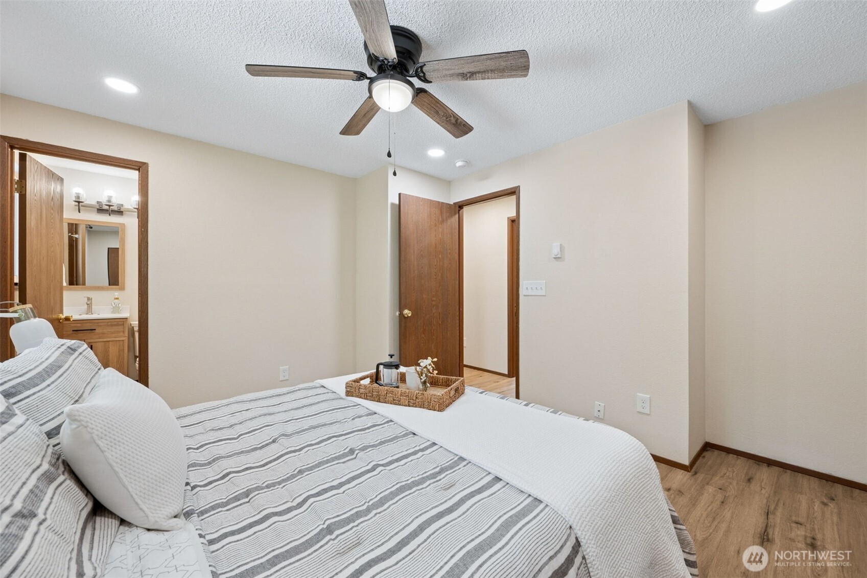 501 125th Street Property Photo 9
