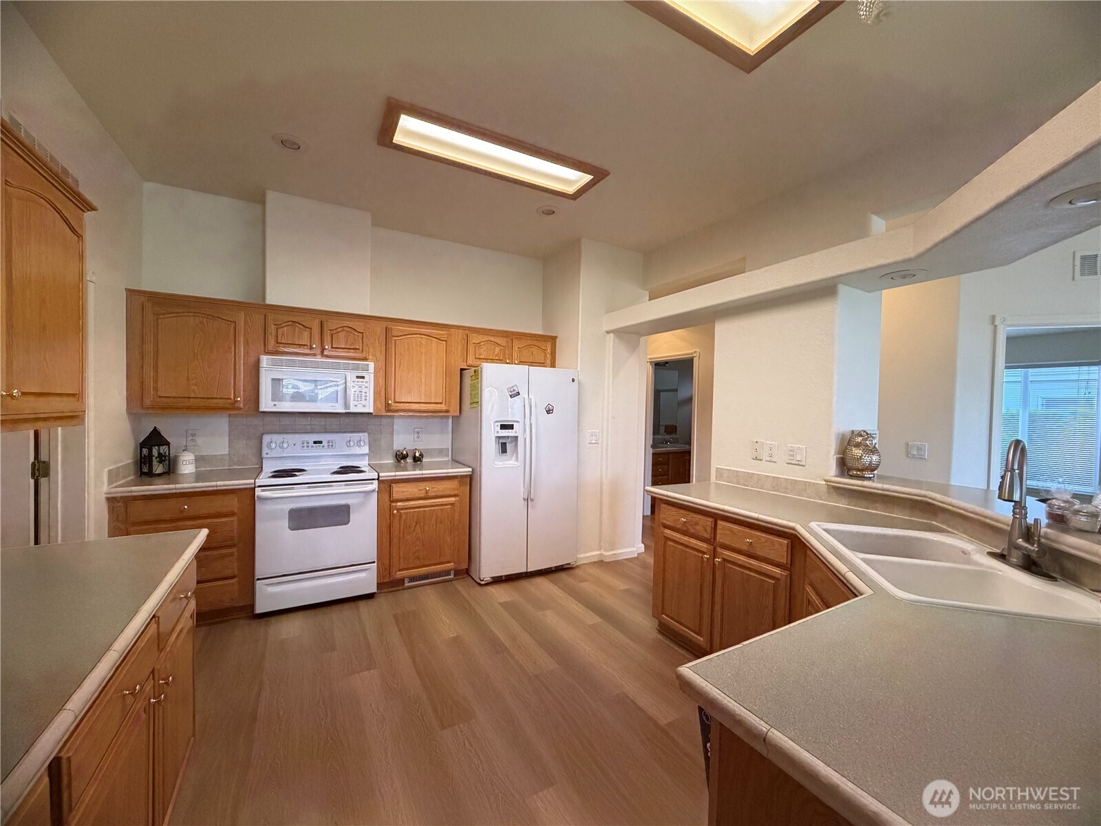 6108 91st Street Ct 123 Property Photo 5