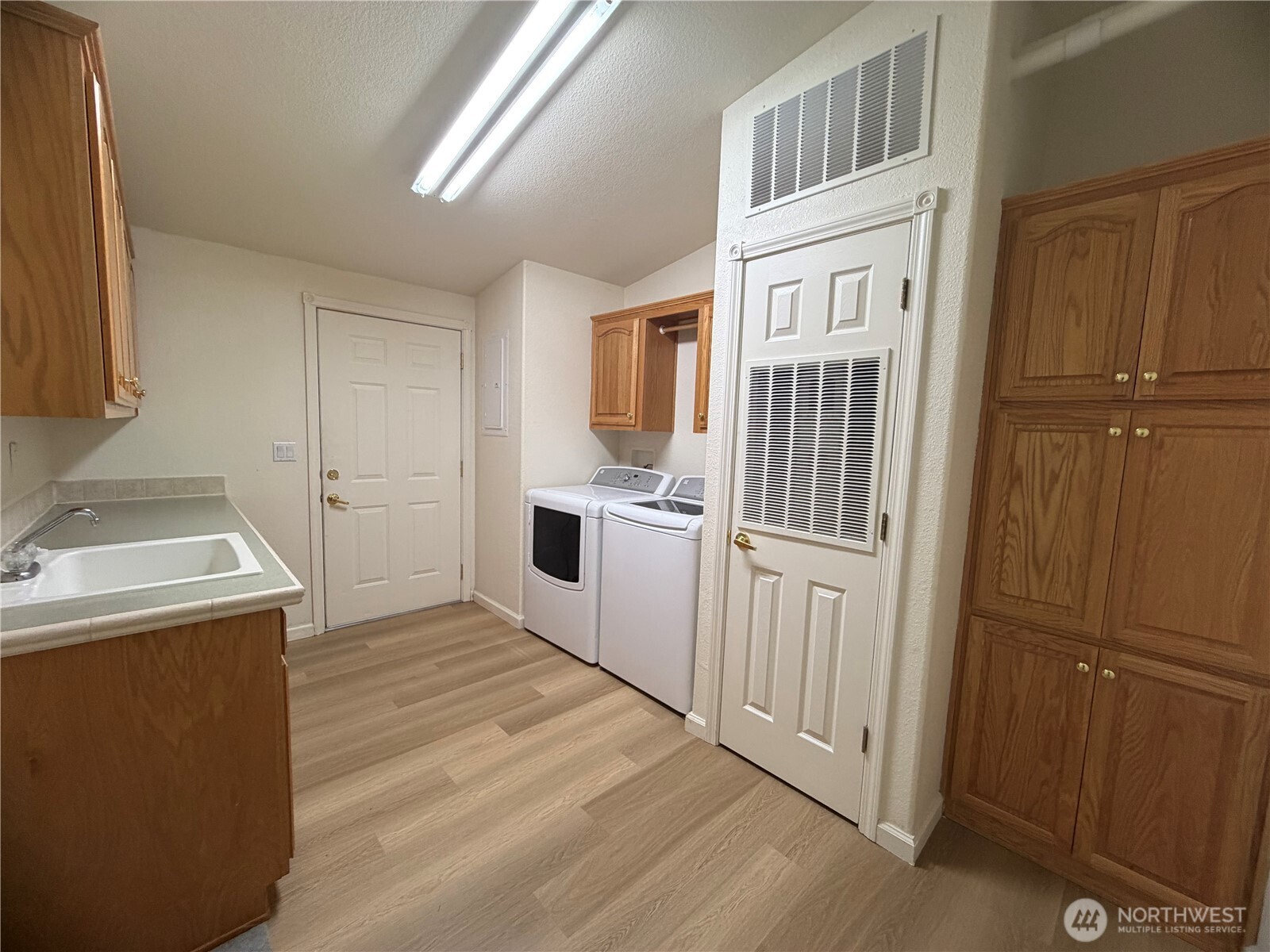 6108 91st Street Ct 123 Property Photo 16