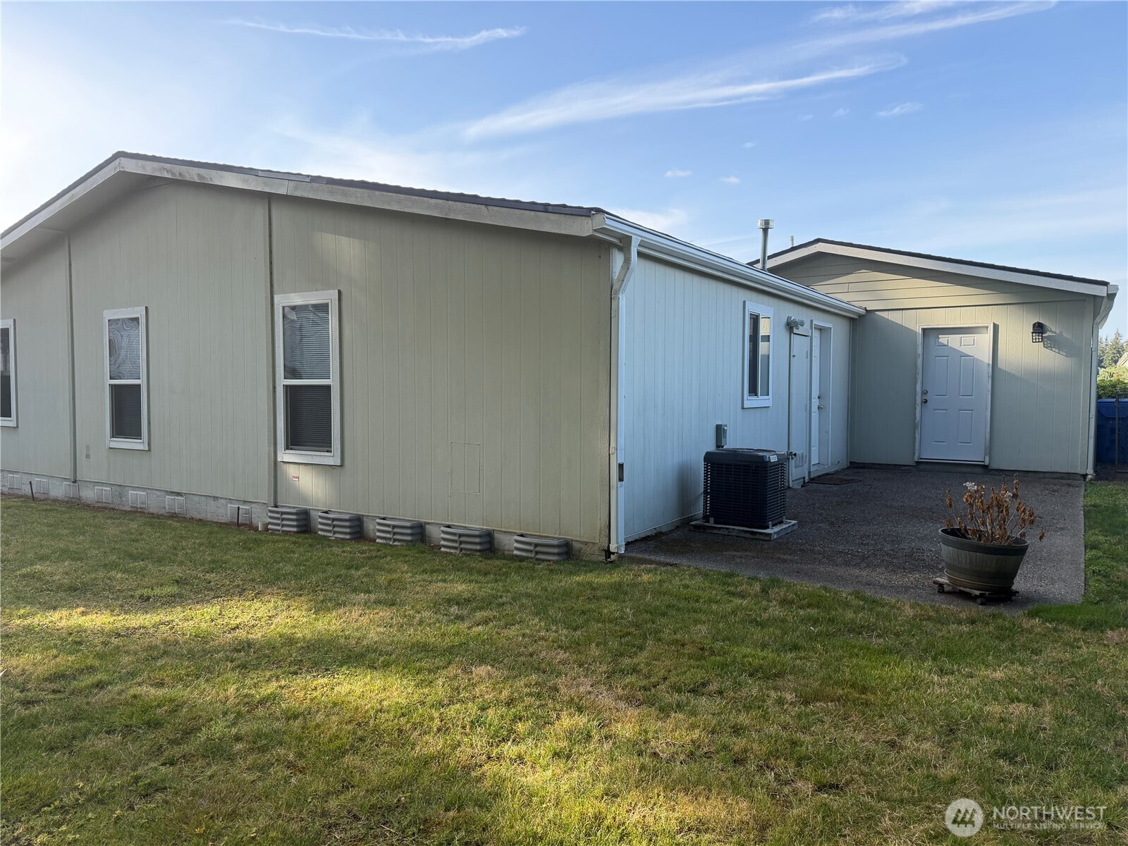 6108 91st Street Ct 123 Property Photo 18