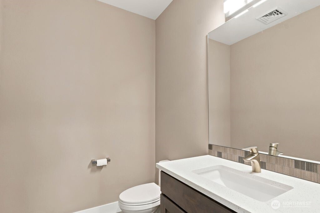 399 Eagle Nest Court Property Photo 35