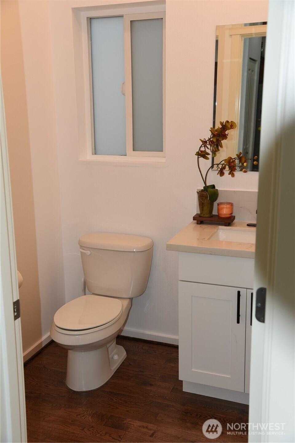 1327 42nd St Ne Property Photo 8