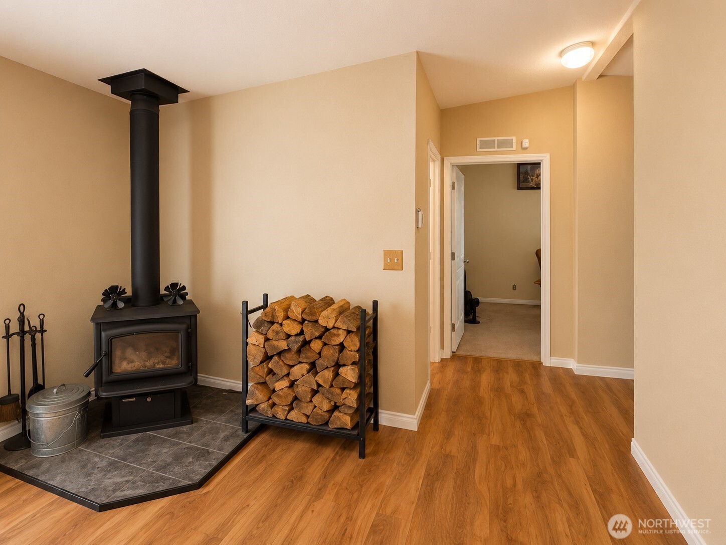 1611 E North Bay Road Property Photo 15