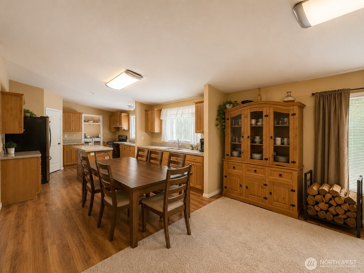 1611 E North Bay Road Property Photo 17