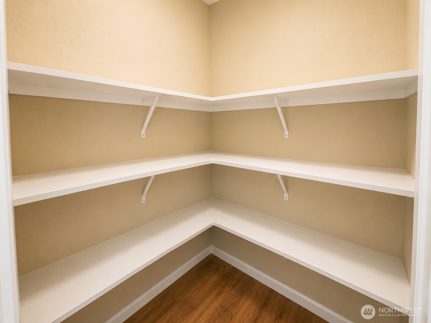 1611 E North Bay Road Property Photo 19